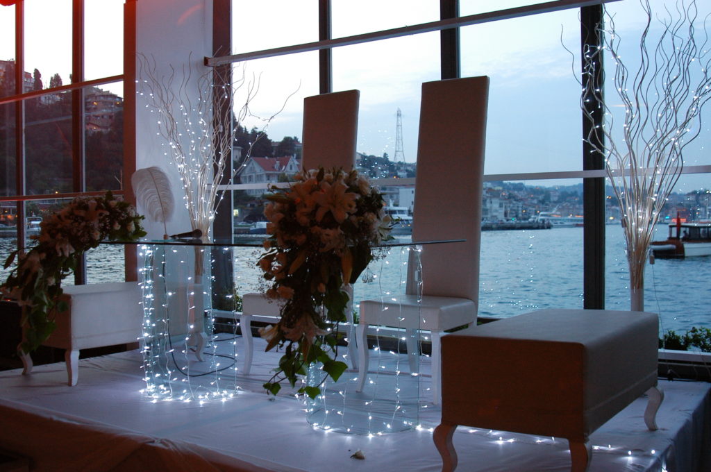 Cam Nikah Masası Kiralama