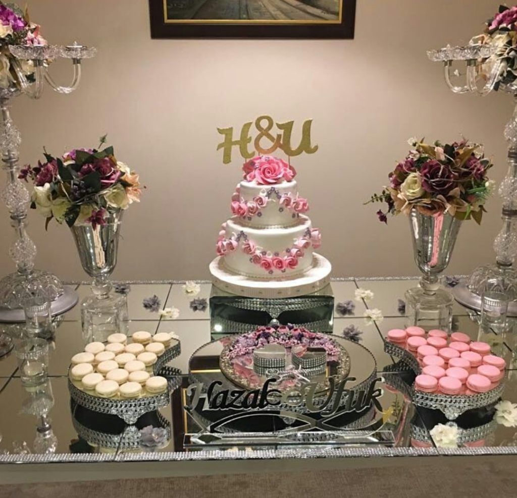 evde nişan masası Süsleme
